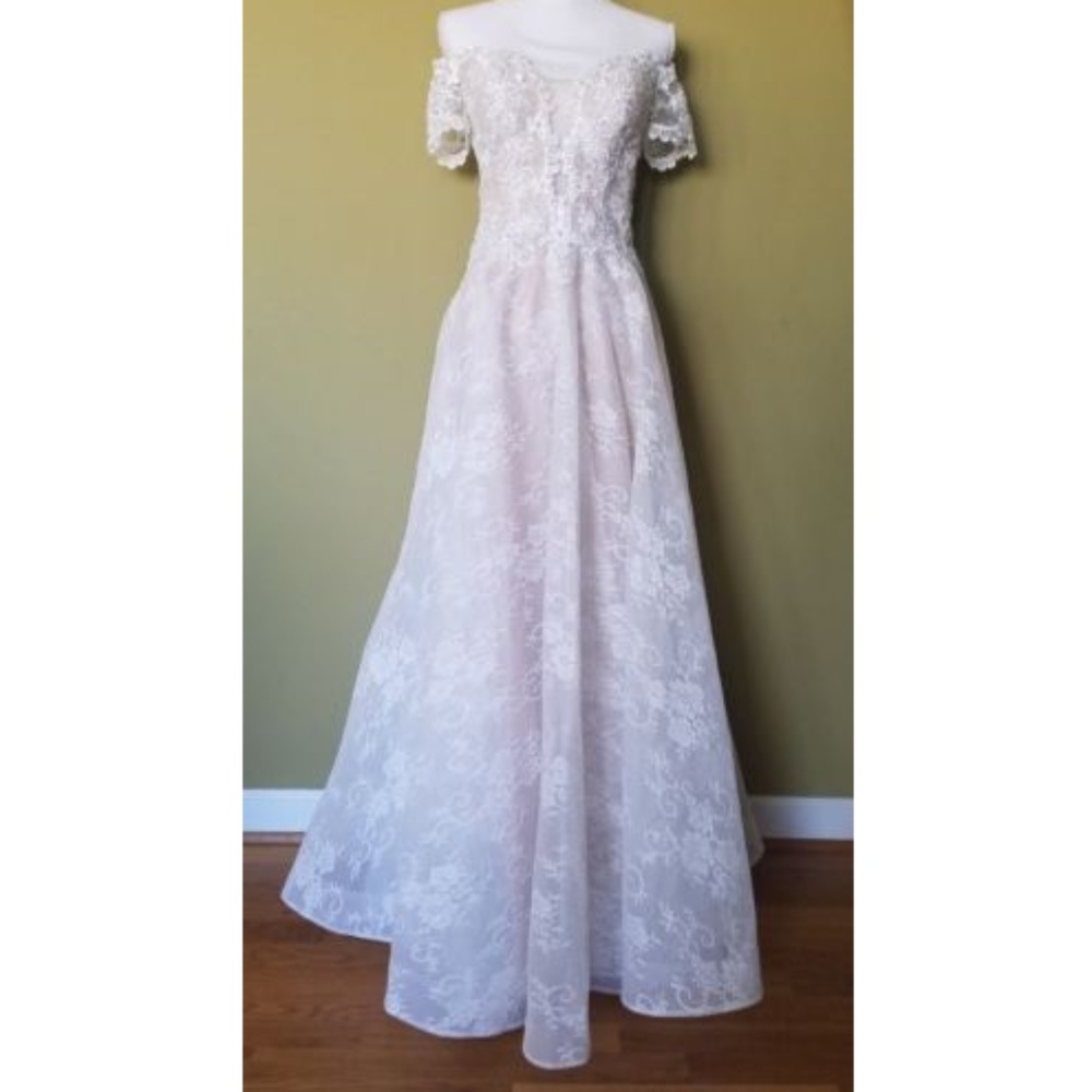 La Femme Off-the-Shoulder Lace Prom Dress